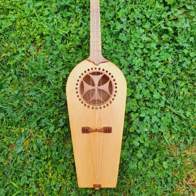 Georgian folk music instrument Panduri | String instrument Panduri | ფანდური | Fanduri image 1