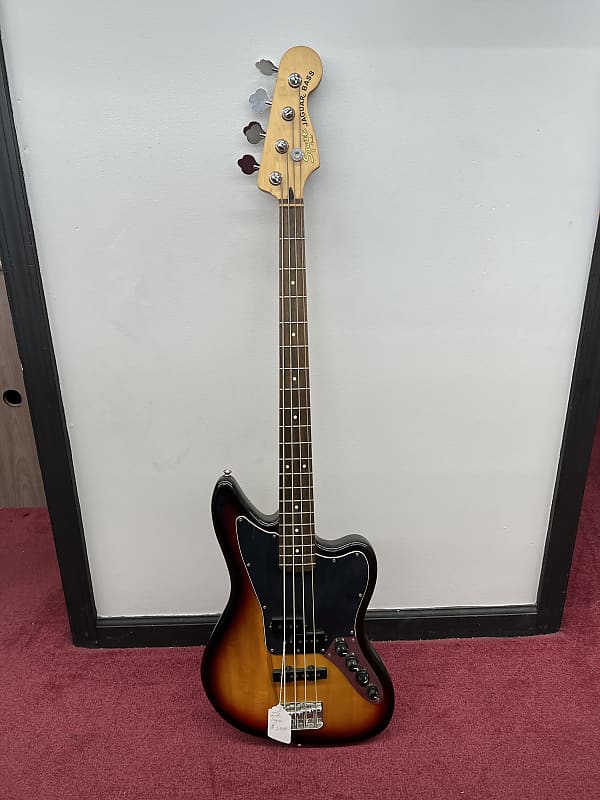 再値下げ！ Squier by Fender JAGUAR BASS【品】 - 楽器/器材