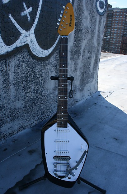Phantom Guitarworks 6-String Phantom Guitar W/Tremolo