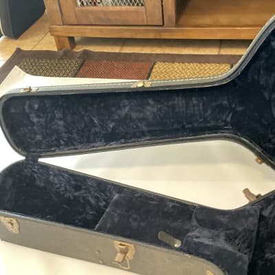 Vintage Larivee Acoustic Black Tolex Hardhshell Guitar Case Made in Canada image 20