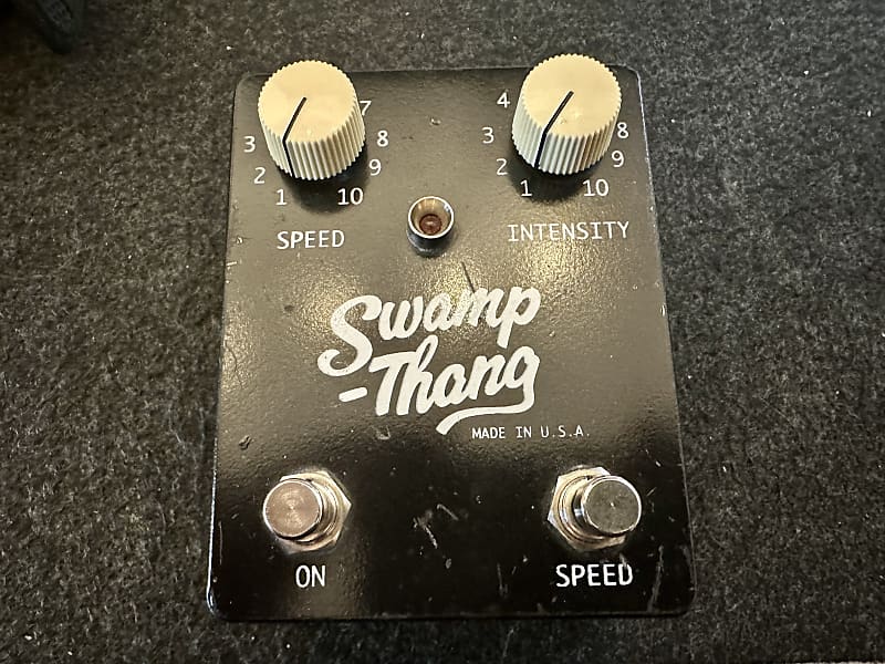 【超希少／名機】トレモロ Swamp-Thang Tremolo Pedal Carter Vintage - Monster Effects Swamp Thang Tremolo