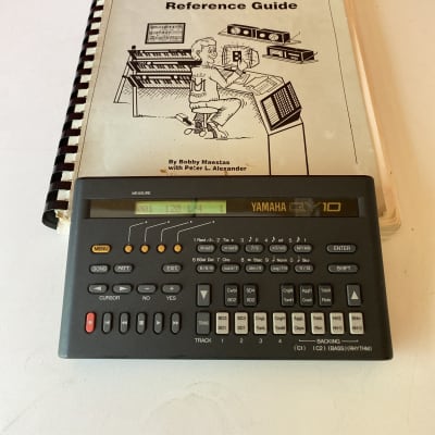 Yamaha QY10 Operation & Reference Guide