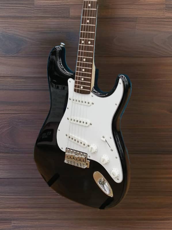 【美品】Fender Stratocaster ST-STD Fender ST-STD Standard Series Stratocaster MIJ | Reverb