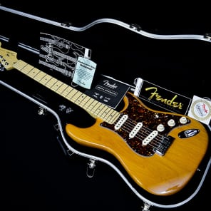 MINT! Fender American Deluxe Stratocaster Amber & Fender Case image 1