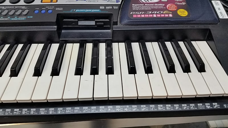 Yamaha PSR-340 | Reverb Yamaha PSR-340 | Reverb