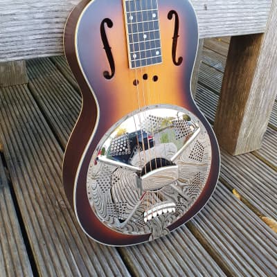 Paramount Little Wing Antique Burst, Single Cone Resonator Gitarre incl. SC image 4