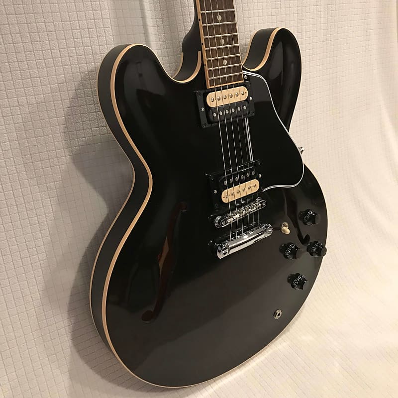 【美品】Gibson ES-335 Satin 2011年製 2011 Gibson ES-335 Satin Cherry | Guitar Chimp