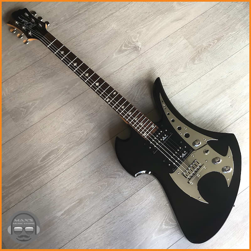 B.C. Rich Special Edition “Evil Edge” Mockingbird – New Strings