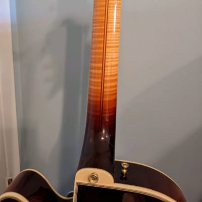 Stunning 2000 Guild/Benedetto Artist Award Signature Model Antique Burst Mint!  YouTube video below Recently had a professional setup. image 11