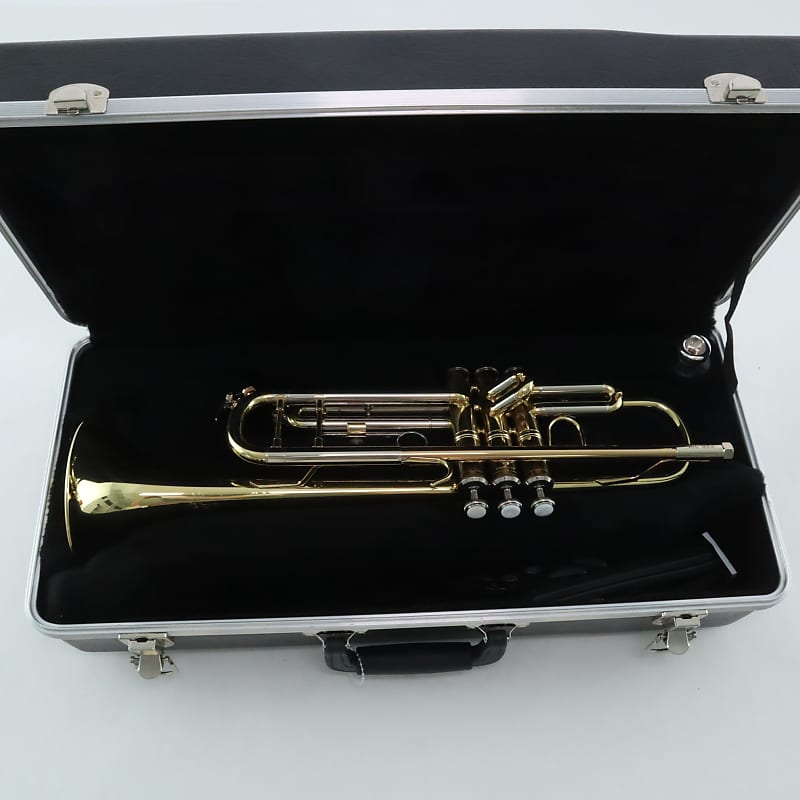 Bach Model BTR301 Student Bb Trumpet SN T19700 SUPERB Reverb