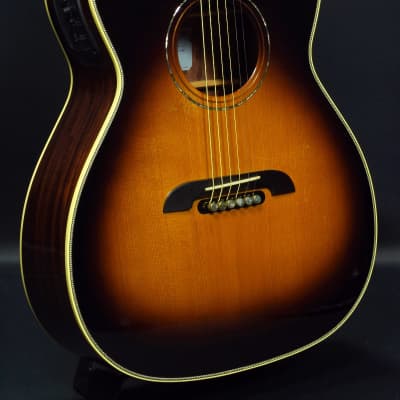 ギター Y B.C.Rich 【訳あり】 SHREDZILLA 7 PROPHECY ARCHTOP WITH