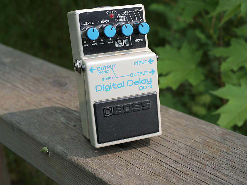 Boss DD-2