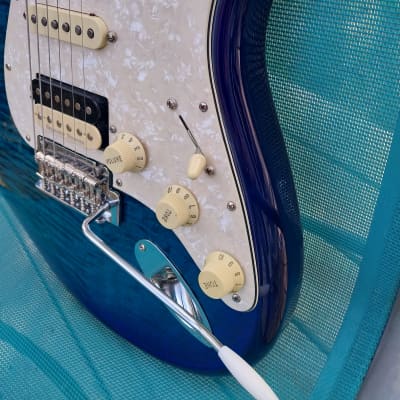Fender Player HSS with upgrades Player series MIM Unknown - Blueburst image 9