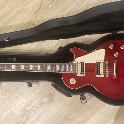 Gibson Les Paul Classic 2019 - Present - Translucent Cherry for sale