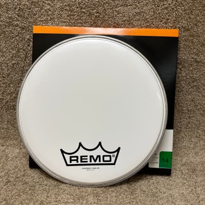 Remo Powermax Ultra White Marching Bass Drum Head 14" image 1
