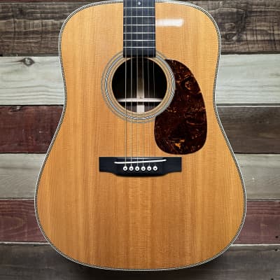 Martin Vintage Series HD-28V (Custom HD-28) 1995 - 2018