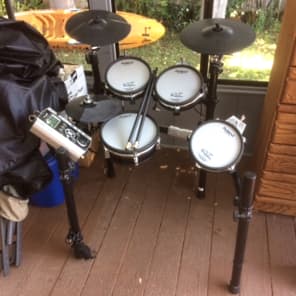 Roland TD 9SX V Tour Series Electric Drum Kit complete in