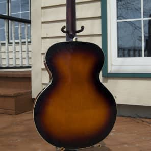 The Loar LH-319VS Archtop - Carved top, P90s image 4