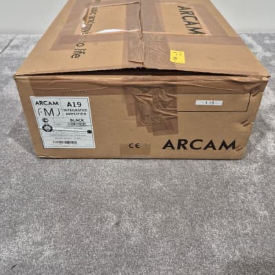 Arcam FMJ A19 - Integrated Amplifier w/ Original Box image 14