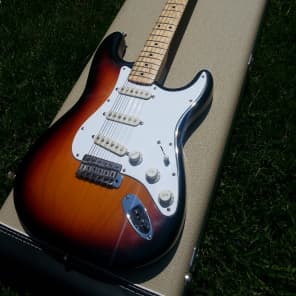 Fender  USA Custom Shop Stratocaster 1997 3 Color Sunburst image 1
