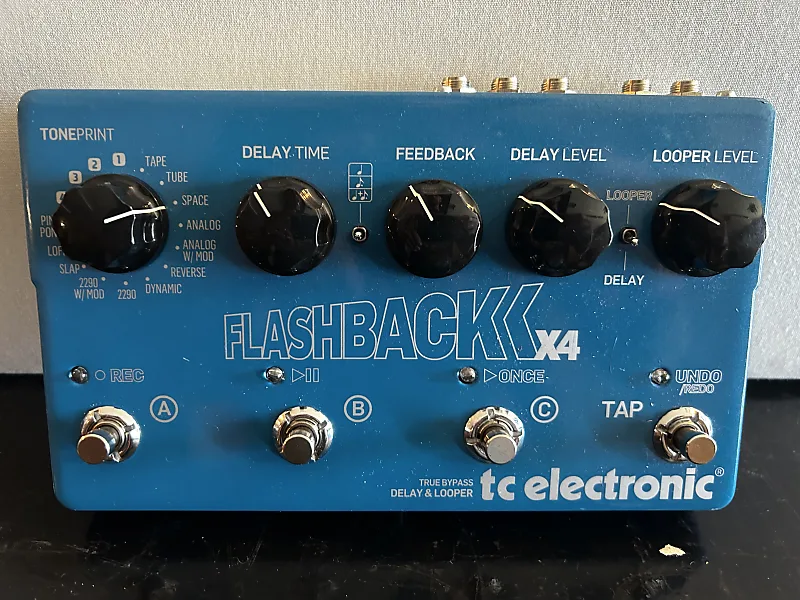 TC Electronic Flashback X4 Delay and Looper Pedal | Reverb