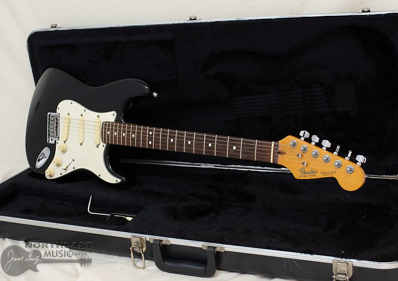1988 Fender American Standard Deluxe Stratocaster Black