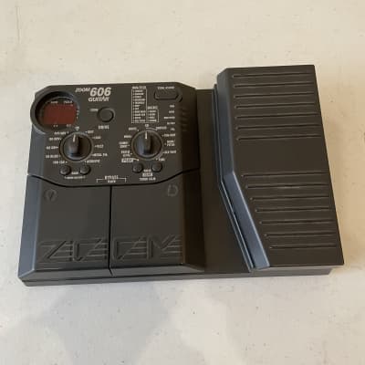 Zoom 606 guitar pedal hot sale