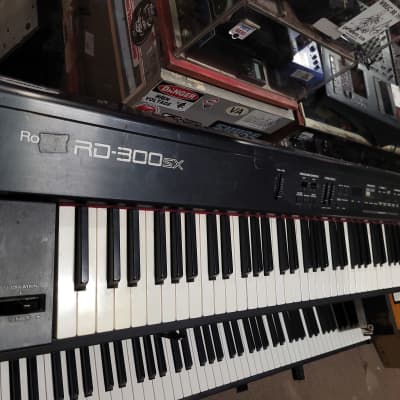 Roland RD-300SX 88-Key Digital Stage Piano - Local Pickup Only