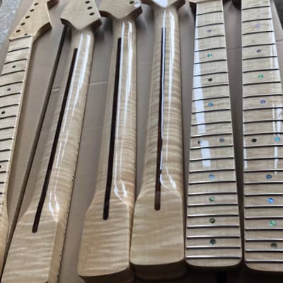 (Shipping From China, DHL 5-7 Days Delivery)  ST Tiger Pattern Natural Color Neck 22 Pin 6 String Canadian Maple Electric Guitar Neck image 5