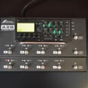 Fractal Audio Systems AX8 Modeler Multi-Effects Unit