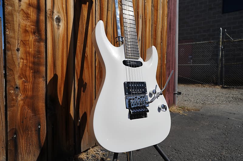 ESP LTD HORIZON CUSTOM '87 Pearl White 6-String Electric ESP LTD HORIZON CUSTOM '87 Pearl White 6-String Electric