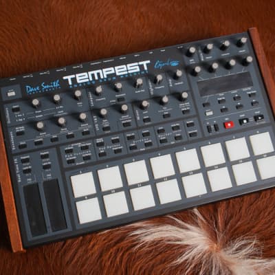 Dave Smith Instruments Tempest 6-Voice Analog Drum Machine
