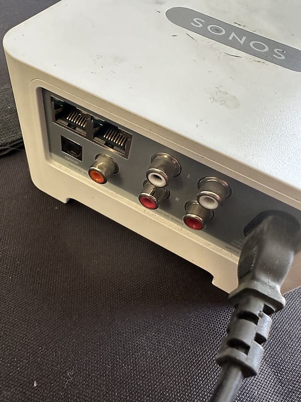 Sonos Connect S15 wireless airstreamer  			