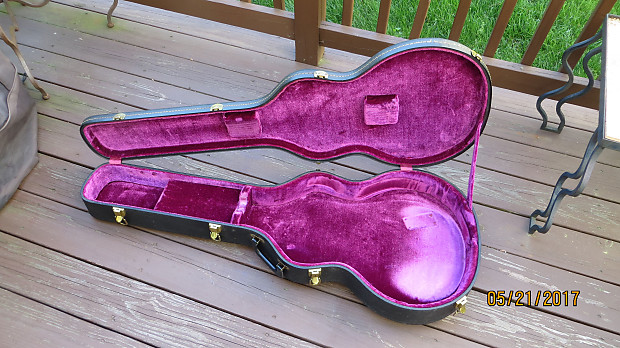 Gibson ES-335 ES-347 ES-345 ES-Artist Guitar Case 1975 to 1979 Black & Gold