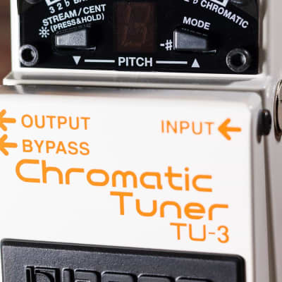 Boss TU-3 Chromatic Tuner Pedal with Bypass image 2