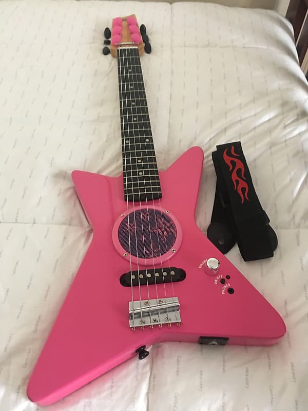 First act discovery guitar outlet pink