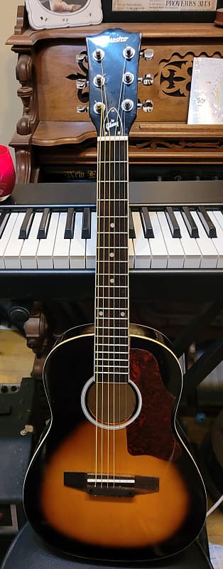 Maestro by Gibsonミニギター Maestro by Gibsonミニギター