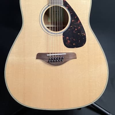 Yamaha FG820-12 Folk Acoustic 12-String Guitar Natural