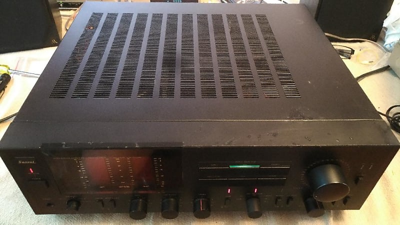 Sansui AU G99X integrated amplifier in very good condition