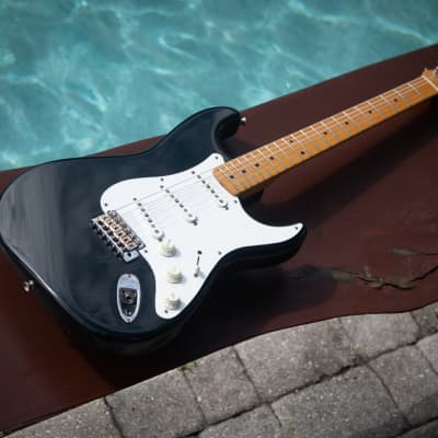 2004 Fender  ST57-70TX  '57 Stratocaster Reissue - Crafted In Japan w USA Texas Special PU’s image 2