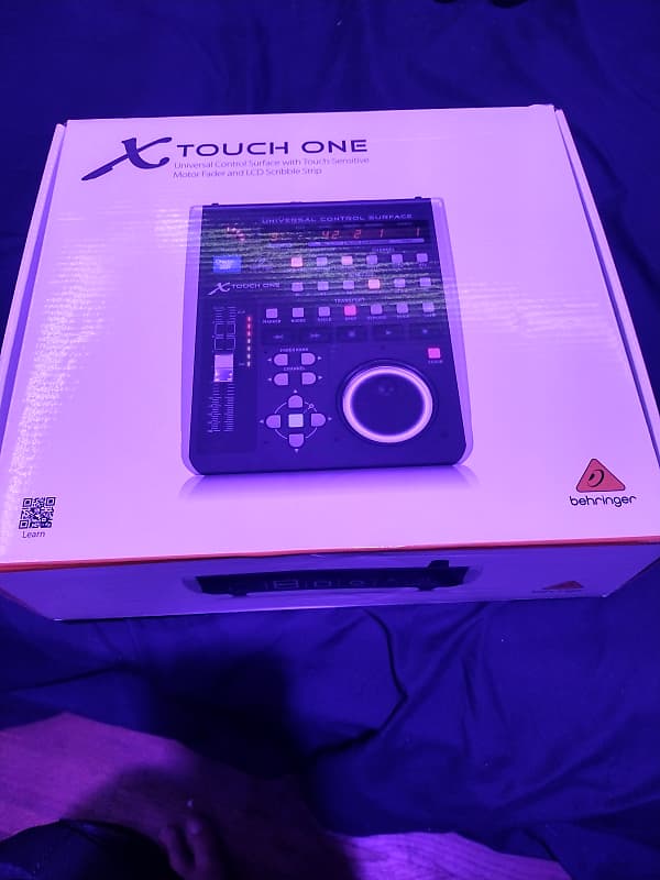 Behringer  X-Touch One 2021 - Black image 1