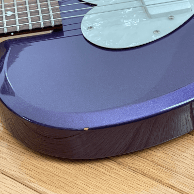 Daisy Rock Heartbreaker Purple 2005 Excellent with Gig Bag Daisy Rock Heartbreaker Purple 2005 Excellent with Gig Bag