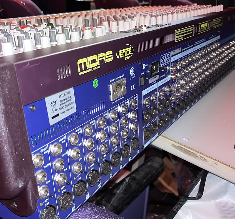 Midas Venice 320 32-Channel Professional Live Sound Midas Venice 320 32-Channel Professional Live Sound