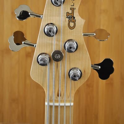 G&L L-2500 5-String Bass Blueburst image 4