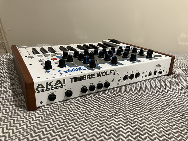 Akai Timbre Wolf Analog Synthesizer | Reverb