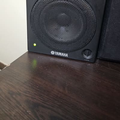 Yamaha SM15H II – 1×15 Floor Monitor Wedge Cabinets (Pair) – Used