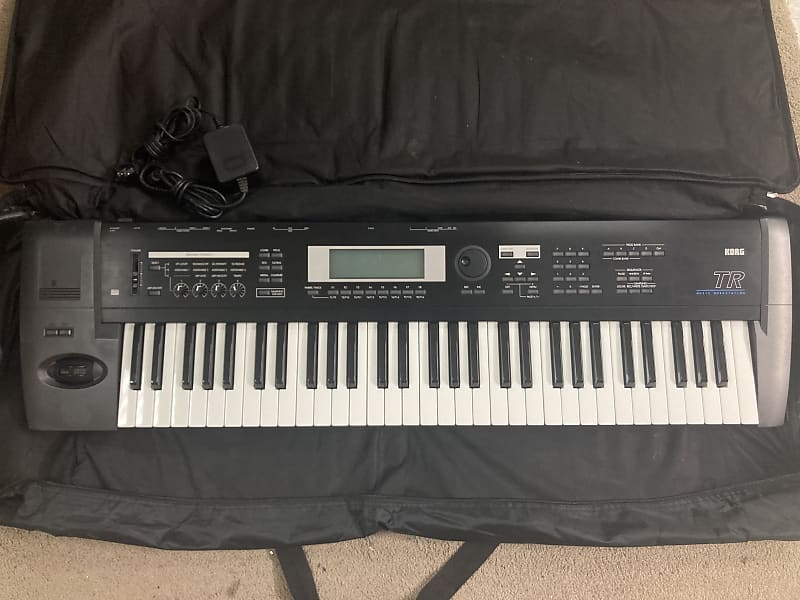 Korg TR61 Keyboard Synthesizer