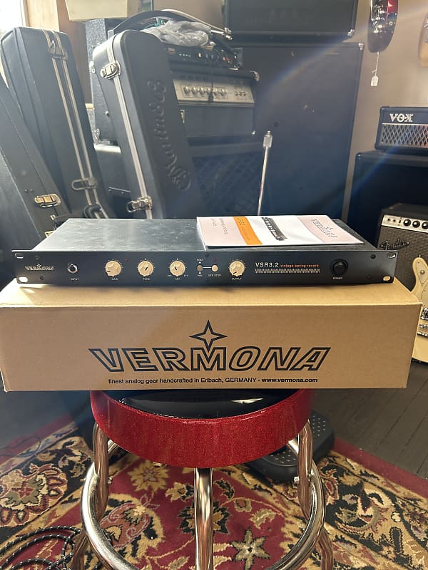 H*n様 VERMONA VSR3 Vintage Spring Reverb Vermona VSR 3.2 vintage spring reverb (demo) - YouTube