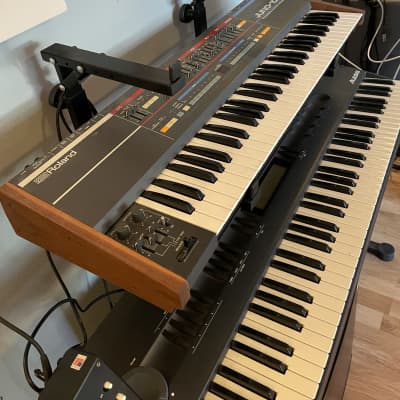 Roland Juno-106 61-Key Programmable Polyphonic Synthesizer 1984 - 1985 - Black