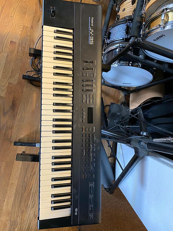 Roland JV35 Synthesizer Reverb